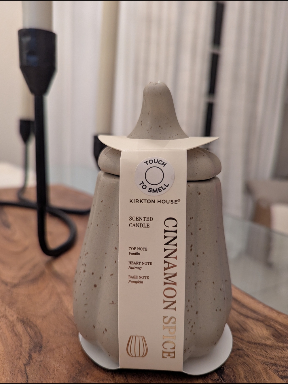 Cinnamon Spice Scented Candle in Beige Ceramic Jar